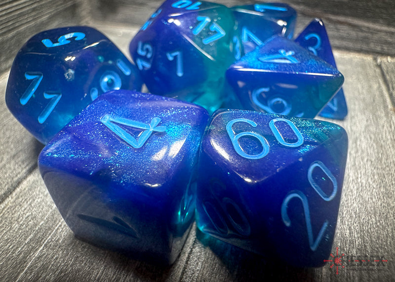 CHX26463 - Chessex: Gemini Blue-Blue/light blue Luminary Polyhedral 7-Dice Set