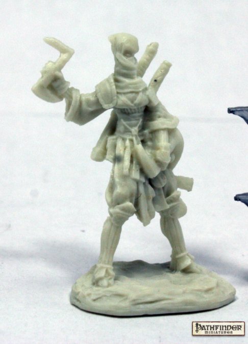 RPR89036 - Reaper Miniatures: Reiko Iconic Ninja