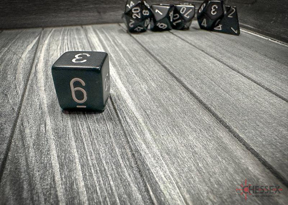 CHX25408 - Chessex: Opaque Black/white Polyhedral 7-Dice Set