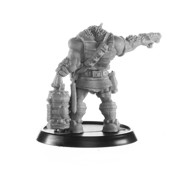 RPR30018 - Reaper Miniatures: Oonda Smuggler