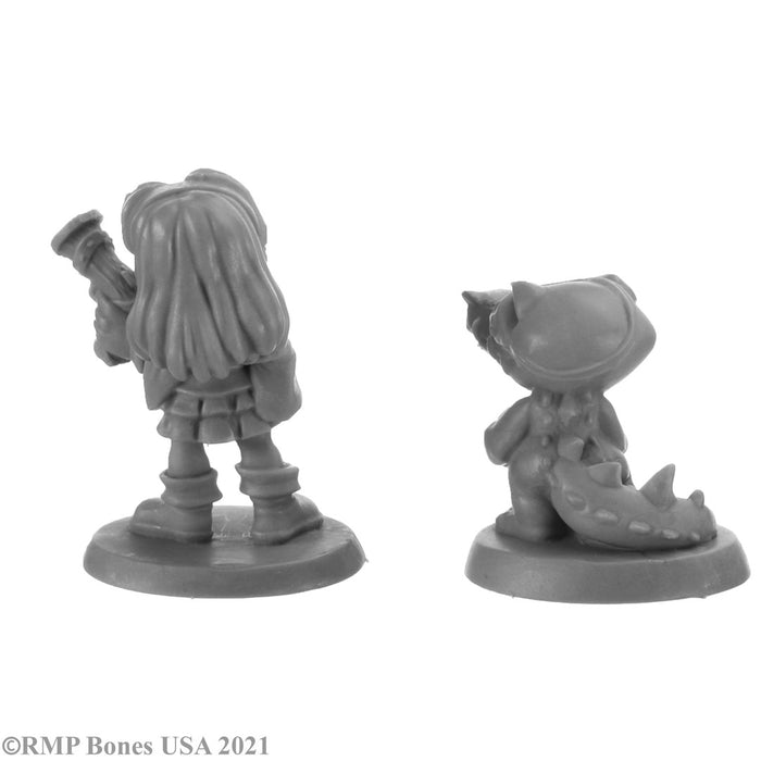 RPR30050 - Reaper Miniatures: Jewels Crossbones | Halfling Ranger