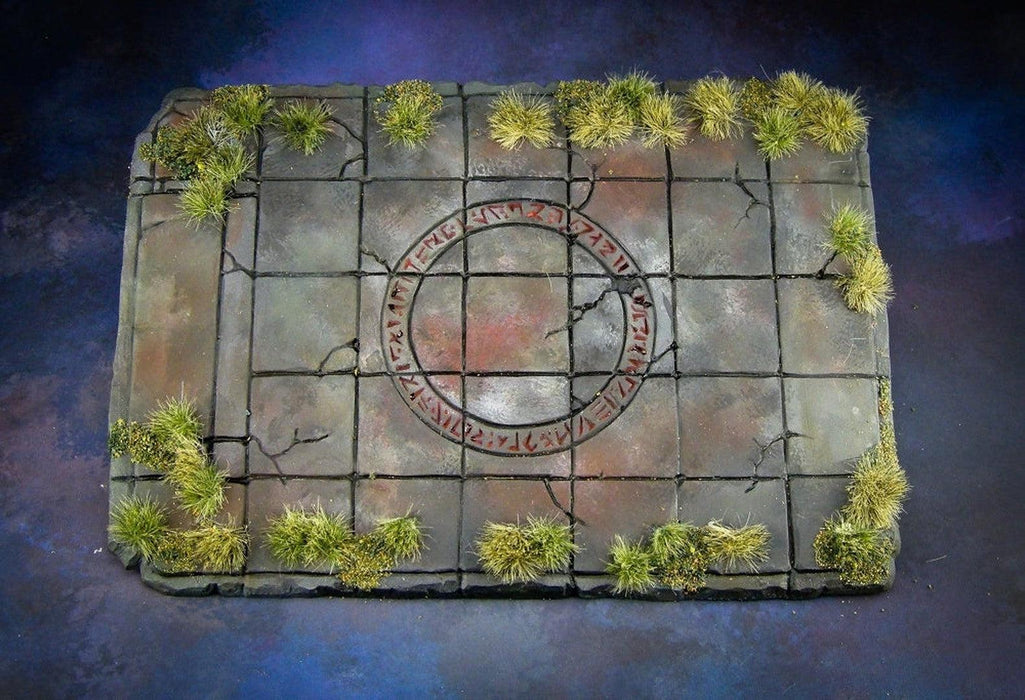 RPR77637 - Reaper Miniatures: Obsidan Crypt | Graveyard Terrain