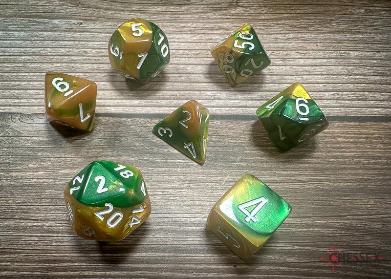 CHX26425 - Chessex: Gemini Gold-Green/white Polyhedral 7-Dice Set