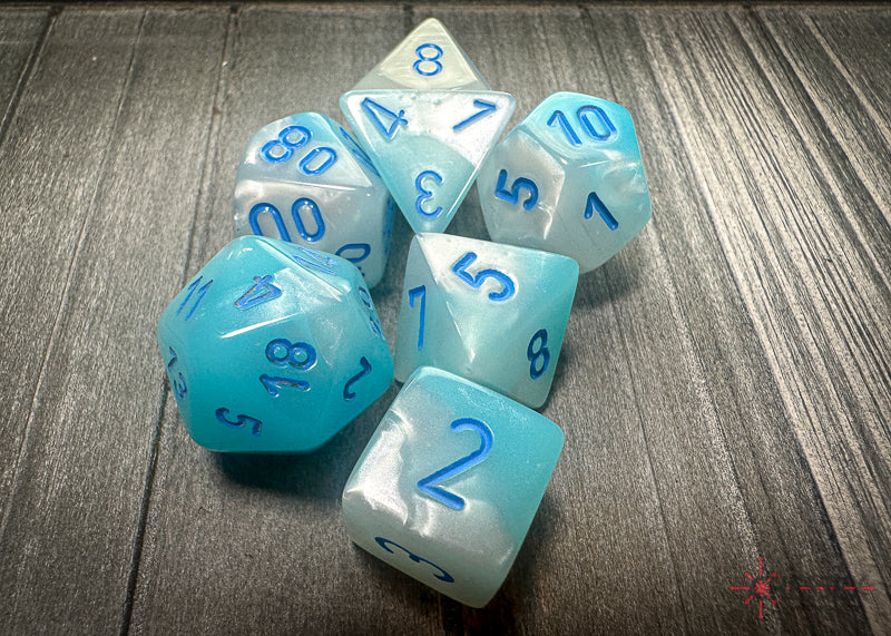 CHX26465 - Chessex: Gemini Pearl Turquoise-White/blue Luminary Polyhedral 7-Dice Set