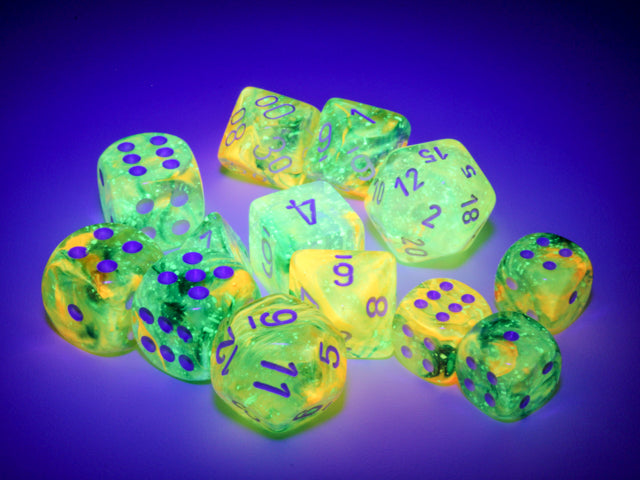 CHX27555 - Chessex: Nebula Spring/white Luminary Polyhedral 7-Dice Set