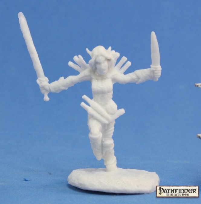 RPR89009 - Reaper Miniatures: Merisiel Iconic Rogue