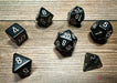 CHX25408 - Chessex: Opaque Black/white Polyhedral 7-Dice Set