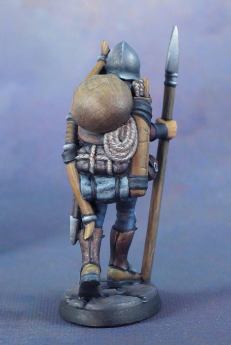 RPR07075 - Reaper Miniatures: Marina Overladen | Half-Elf Barbarian