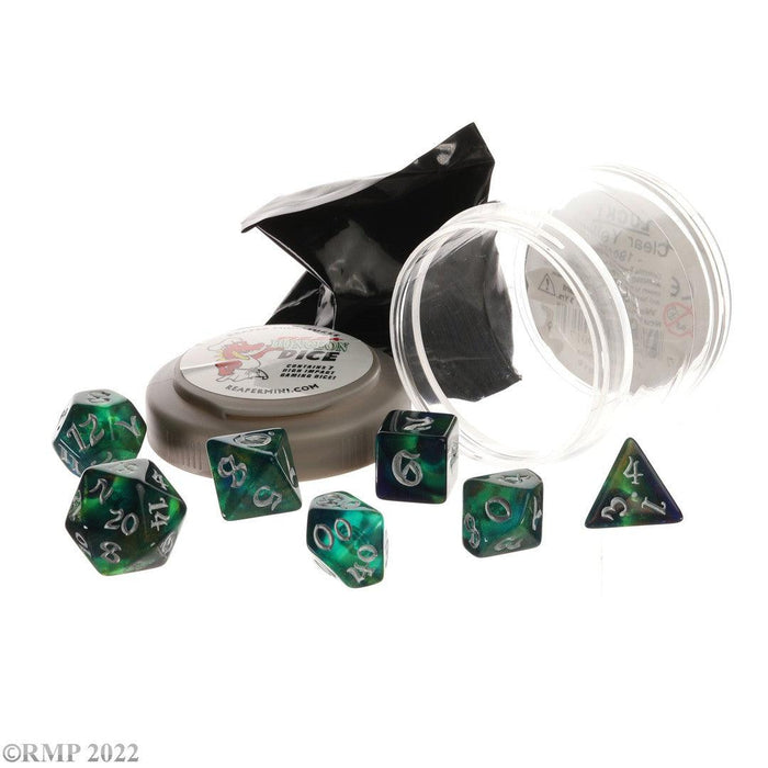 RPR19034 - Reaper Miniatures: Boss Dice - Cool Nebula