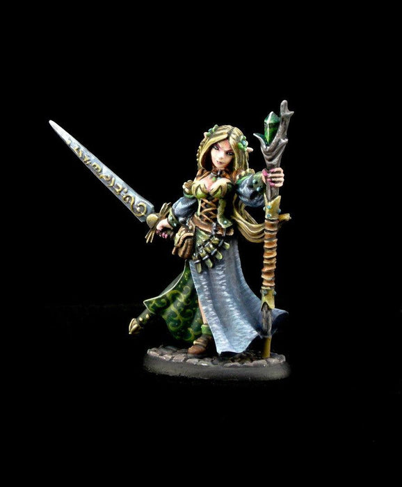 RPR30001 - Reaper Miniatures: Lysette Elven | Elf Sorcerer