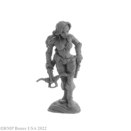 RPR30053 - Reaper Miniatures: Tara Silent | Half-Elf Rogue